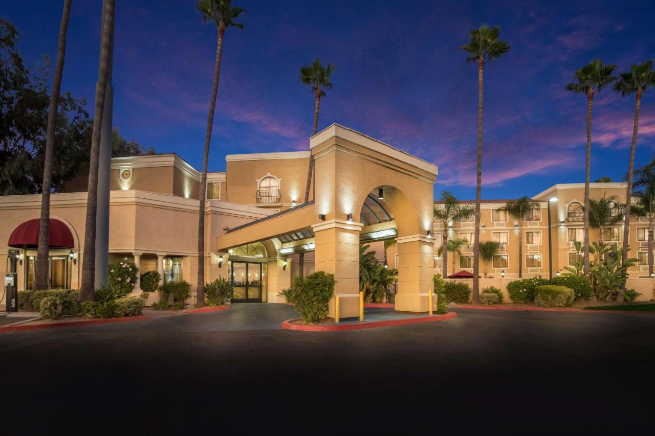 Best Western Escondido Hotel Exterior foto