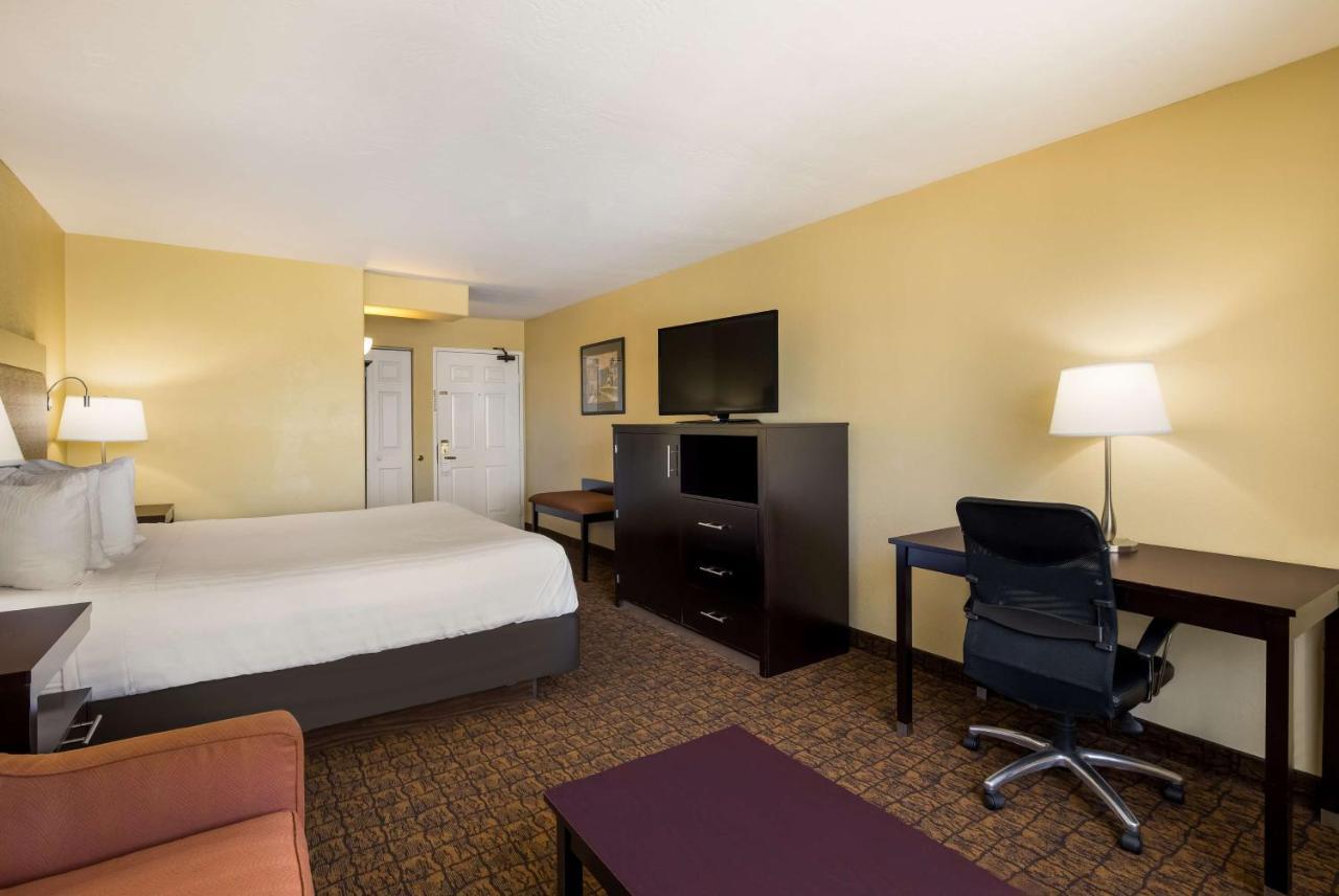 Best Western Escondido Hotel Exterior foto